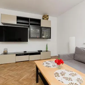 https://mieszkanie-nowolipie-blisko-centrum.warsawhotelspoland.com